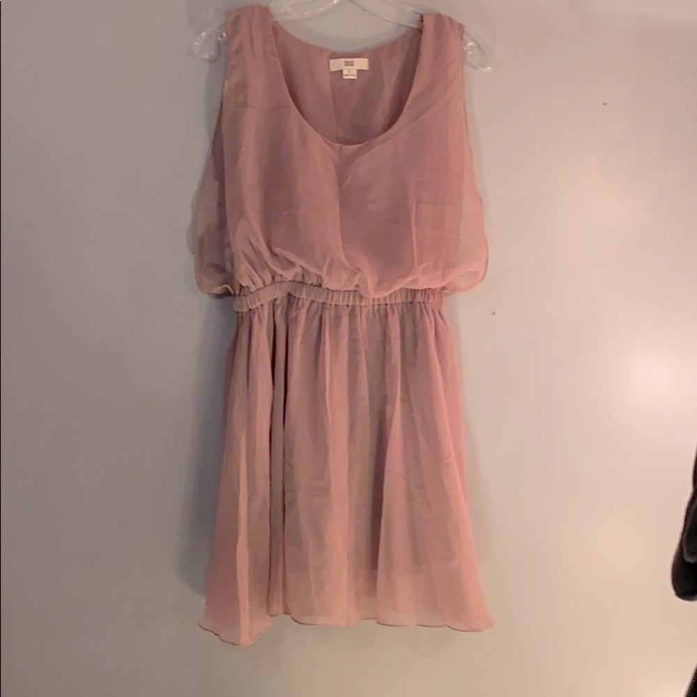 Women’s dress